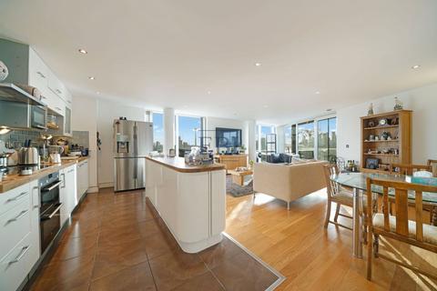 3 bedroom apartment for sale, Alaska Apartments, 22 Western Gateway, London, E16