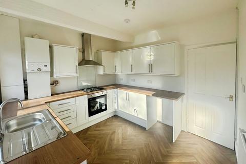3 bedroom terraced house to rent, Bluebell Avenue, Standish, Wigan, WN6
