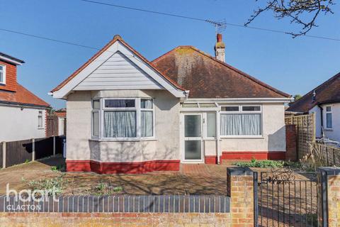 2 bedroom detached bungalow for sale, Nottingham Road, Clacton-On-Sea