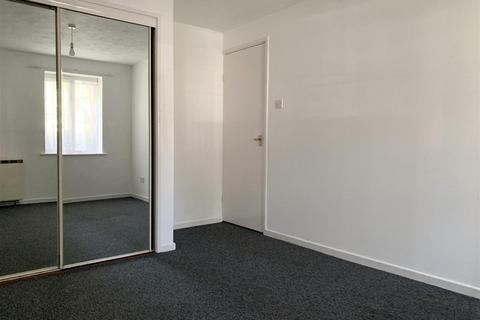 1 bedroom flat to rent, Burgess Close, Minster, Ramsgate, Kent, CT12