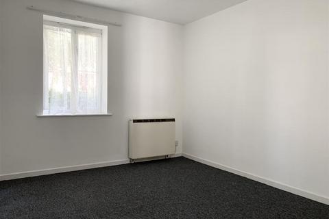 1 bedroom flat to rent, Burgess Close, Minster, Ramsgate, Kent, CT12