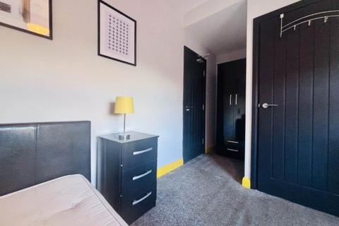 undefined, Gilpin Terrace (Room 3), West Yorkshire LS12