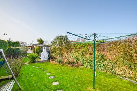 4 bedroom detached house for sale, South Road, Hailsham, East Sussex, BN27