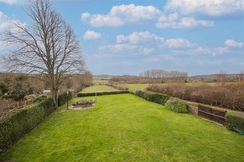 5 bedroom detached house for sale, Tonbridge Road, Maidstone ME18