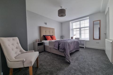 2 bedroom apartment to rent, Castle View Court, Newport NP20