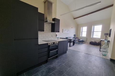 2 bedroom apartment to rent, Castle View Court, Newport NP20