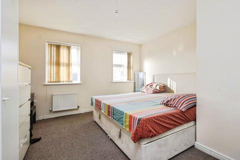 4 bedroom semi-detached house for sale, Deerstalker Square, Edgbaston, Birmingham, B16