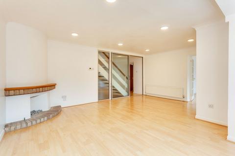 4 bedroom link detached house to rent, Longhurst Close, Reading RG4