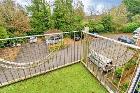 2 bedroom flat for sale, Winchester Road, Southampton, Hampshire, SO16