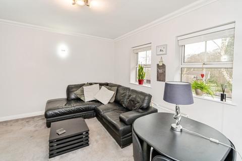 2 bedroom flat for sale, Winchester Road, Southampton, Hampshire, SO16