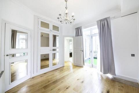 2 bedroom apartment to rent, Lancaster Grove, Belsize Park, London, NW3