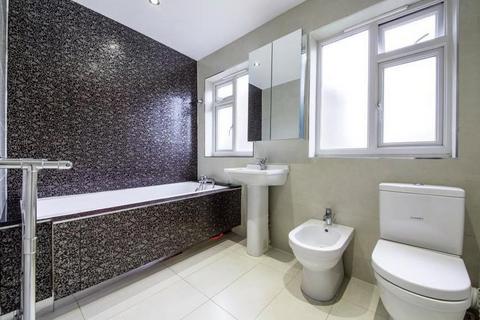 2 bedroom apartment to rent, Lancaster Grove, Belsize Park, London, NW3