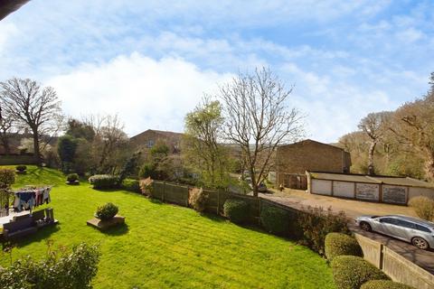 2 bedroom flat for sale, Crofton Way, Enfield, EN2
