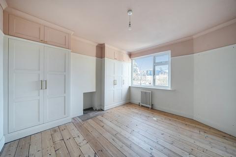 3 bedroom house for sale, Carnarvon Road, London