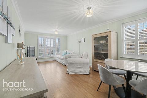 undefined, Victoria Road, BUCKHURST HILL