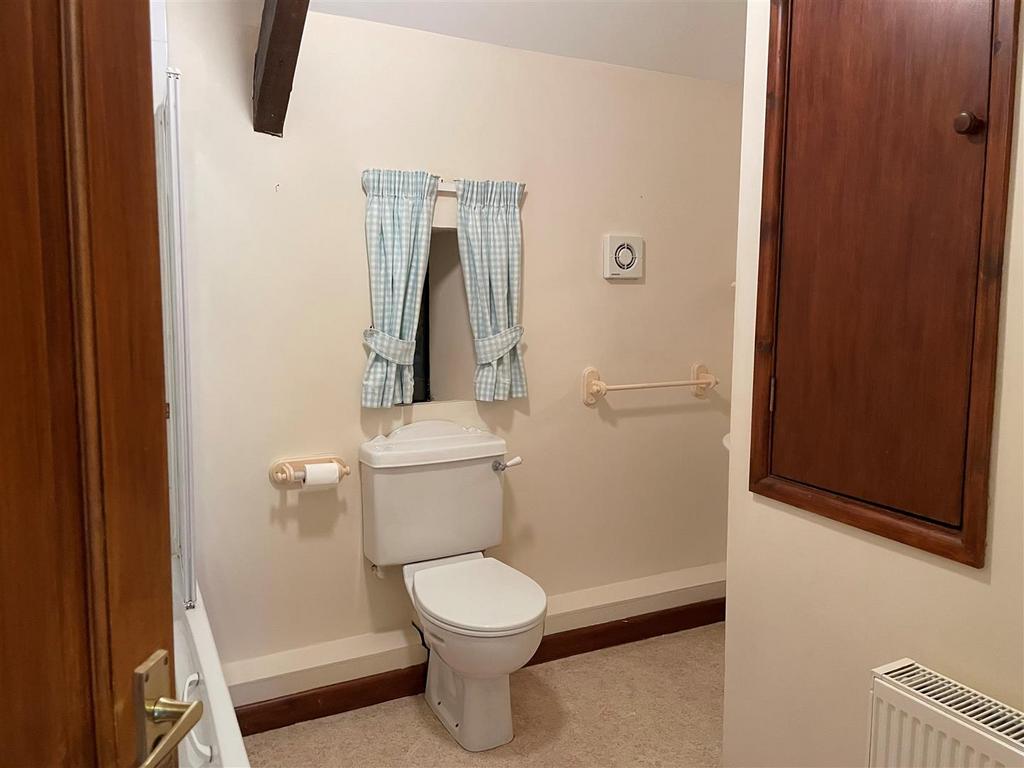 Shower room.jpg