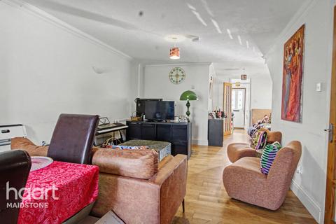 undefined, Fallowfield Close, Maidstone