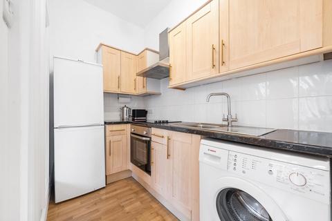 1 bedroom flat for sale, Craster Road, SW2