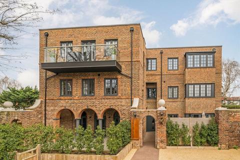 undefined, St. Andrew's Square, Surbiton KT6