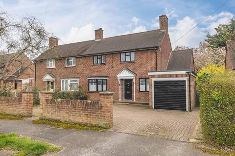 undefined, Fairfield Avenue, Datchet SL3