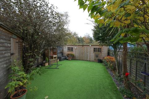 4 bedroom semi-detached house for sale, Longhurst, Burgess Hill, RH15