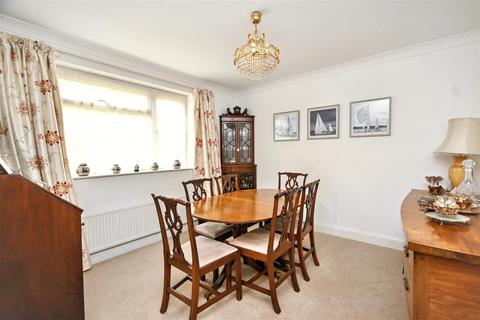 4 bedroom detached house for sale, Upper Ratton Drive, Eastbourne