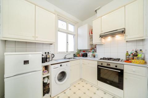 2 bedroom flat to rent, Acol Road, London NW6