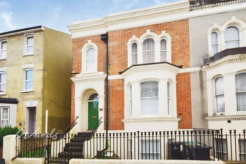 1 bedroom apartment to rent, Cobham Street Gravesend DA11