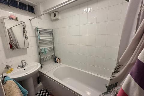 1 bedroom flat to rent, 10a Belmont Rd, Bristol BS6