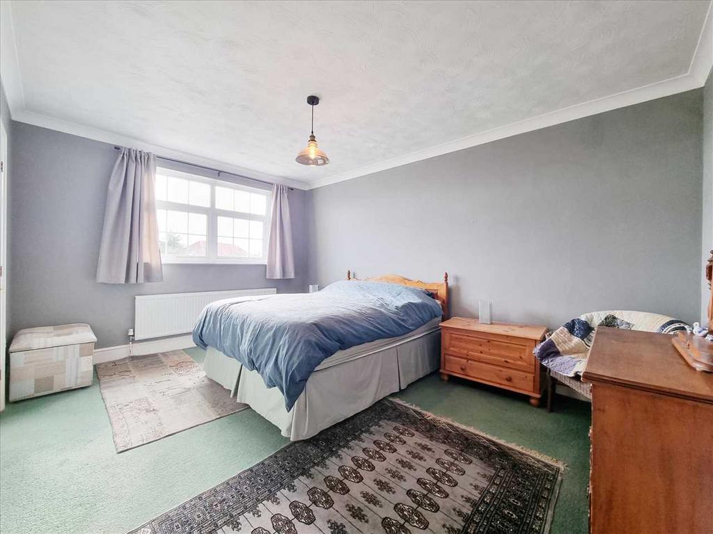 Bedroom 1: