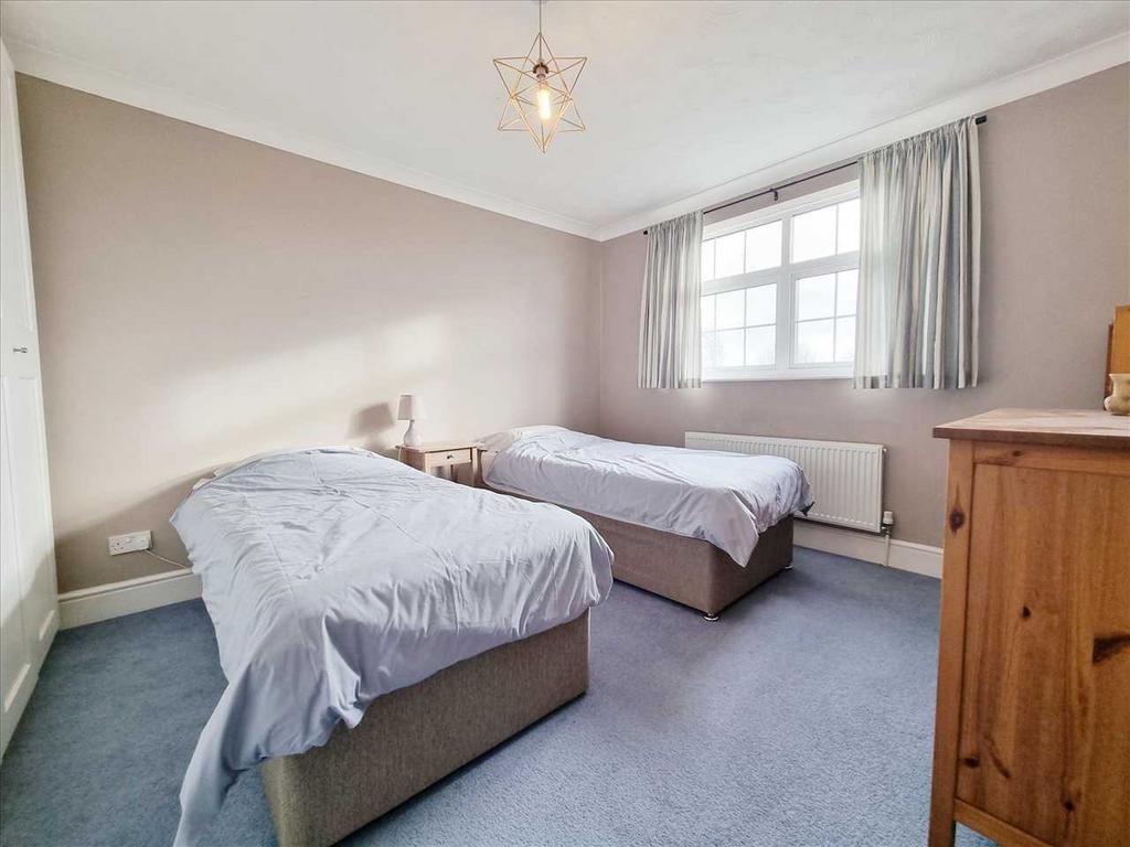 Bedroom 2:
