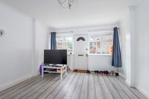 undefined, Aston Street, London E14