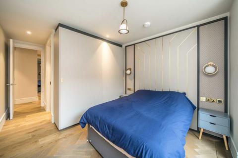 3 bedroom flat to rent, Edith Row, London SW6