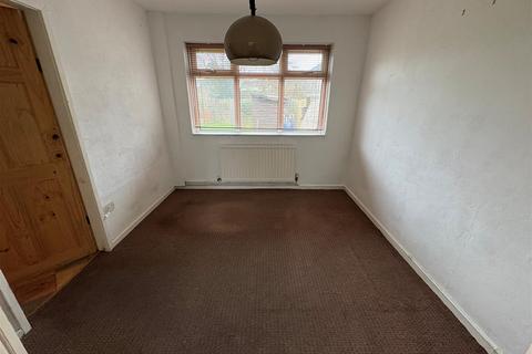 3 bedroom semi-detached house for sale, Hillcrest Road, Queensbury, Bradford