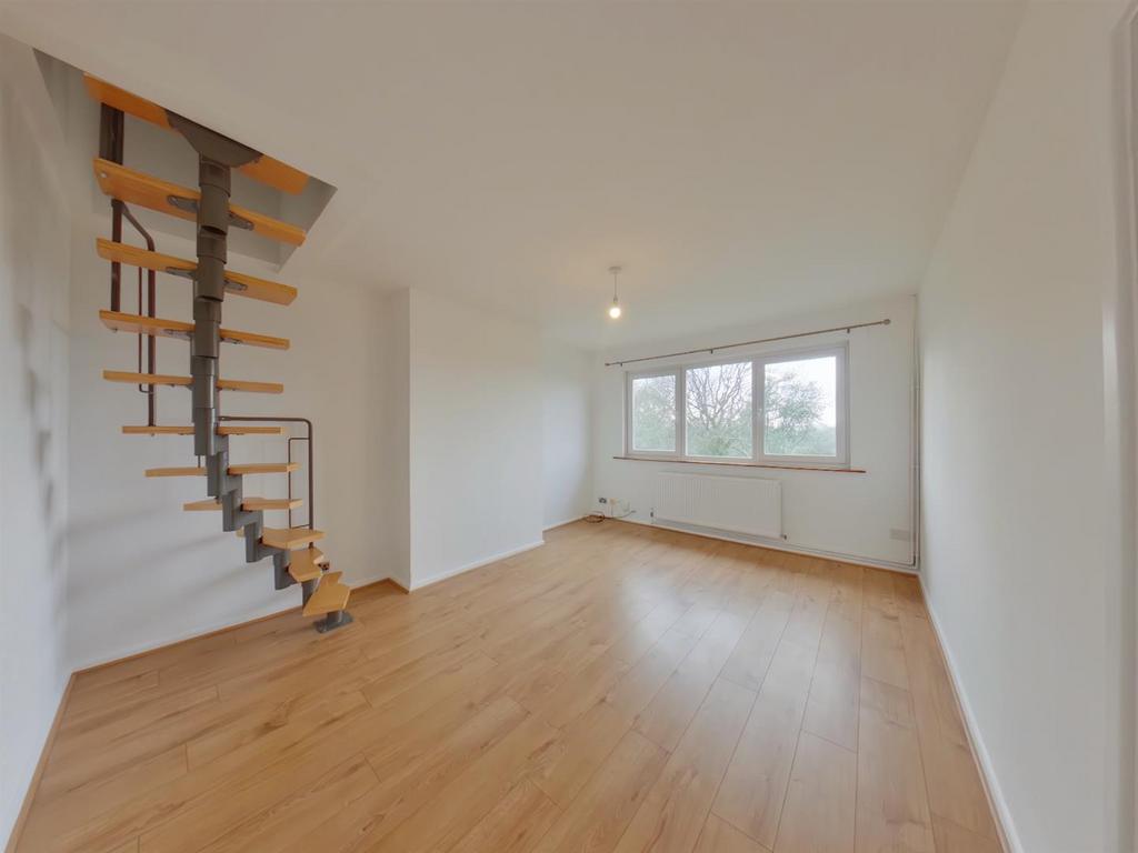 Living Room 2.jpg