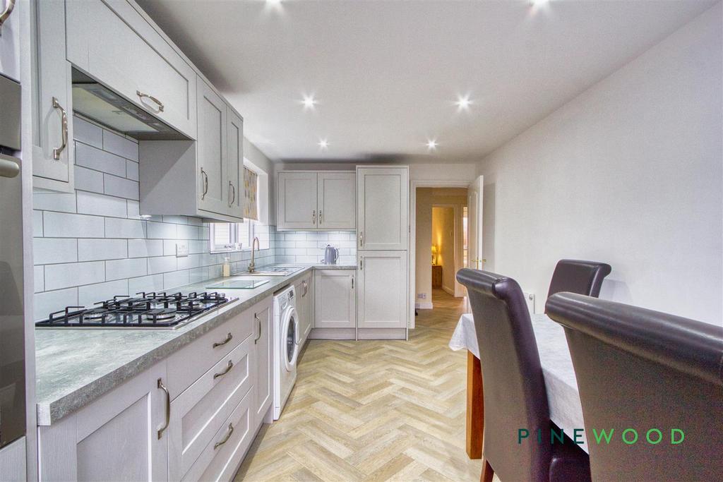 Kitchen / Diner