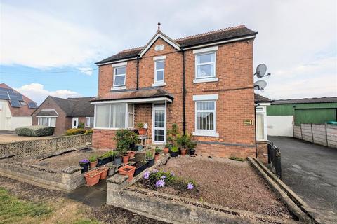 undefined, Evesham Road, Offenham