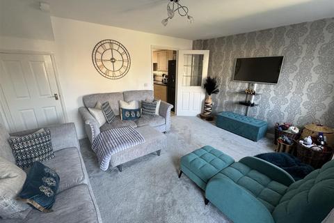 3 bedroom semi-detached house for sale, Ivy Way, Pelton, Chester-le-Street