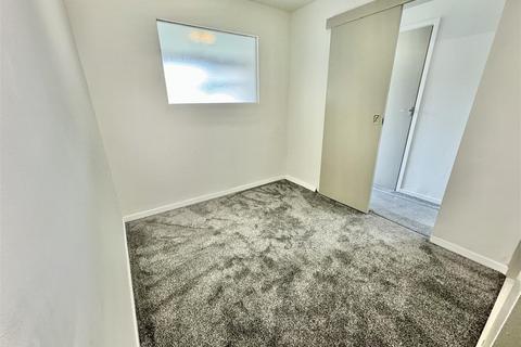 undefined, Burfield Court, Handcross Road, LU2 8JY