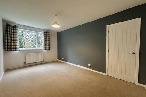 2 bedroom apartment to rent, Hackness Road, Manchester M21