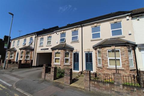 undefined, Buckingham Gate, Dunstable