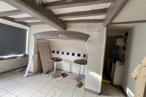 Terraced house for sale, 72 West Gate, Mansfield, Nottinghamshire NG18 1RR