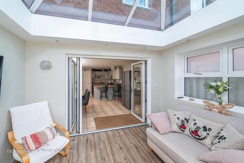 undefined, Leamore Lane, Walsall WS2