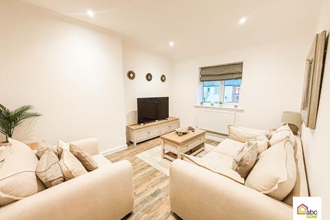 1 bedroom flat to rent, Valence Avenue, Dagenham