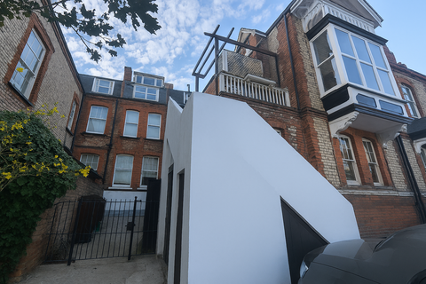 undefined, Queens Gate, Plymouth, PL4