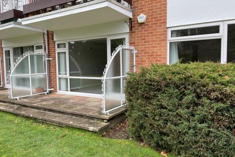 2 bedroom flat to rent, Priory Dene, Bournemouth, BH1
