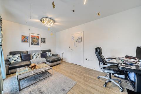 3 bedroom terraced house for sale, Austen Road, Harrow