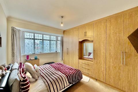 4 bedroom link detached house for sale, Craneswater Park, Norwood Green UB2