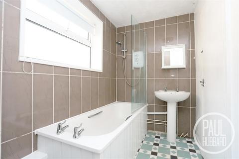 undefined, London Road South, Kirkley, NR33