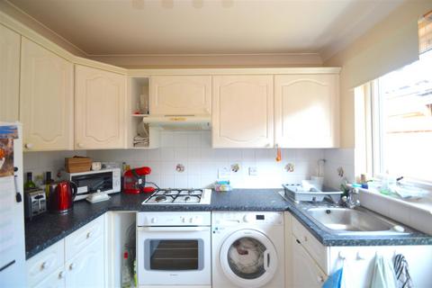 2 bedroom semi-detached house for sale, Kingslea Park, East Cowes